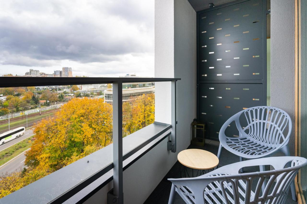 Symphony Modern Tower *